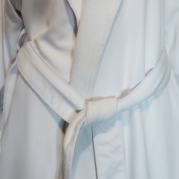 Spa robe - Picture 2 of 16